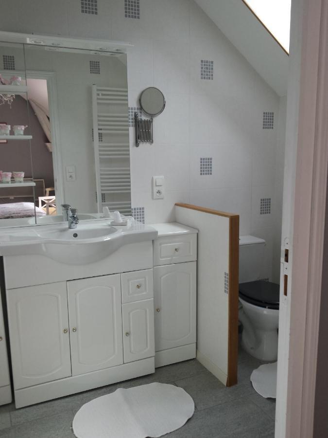 Chambres Des Rosiers Sennevieres ภายนอก รูปภาพ